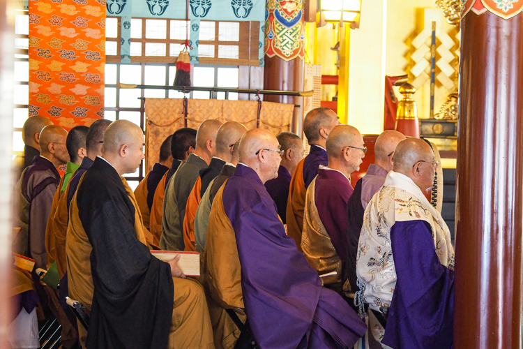 九州四十九院薬師霊場会の年次大祭の様子